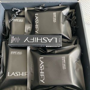 Lashify kit. New.